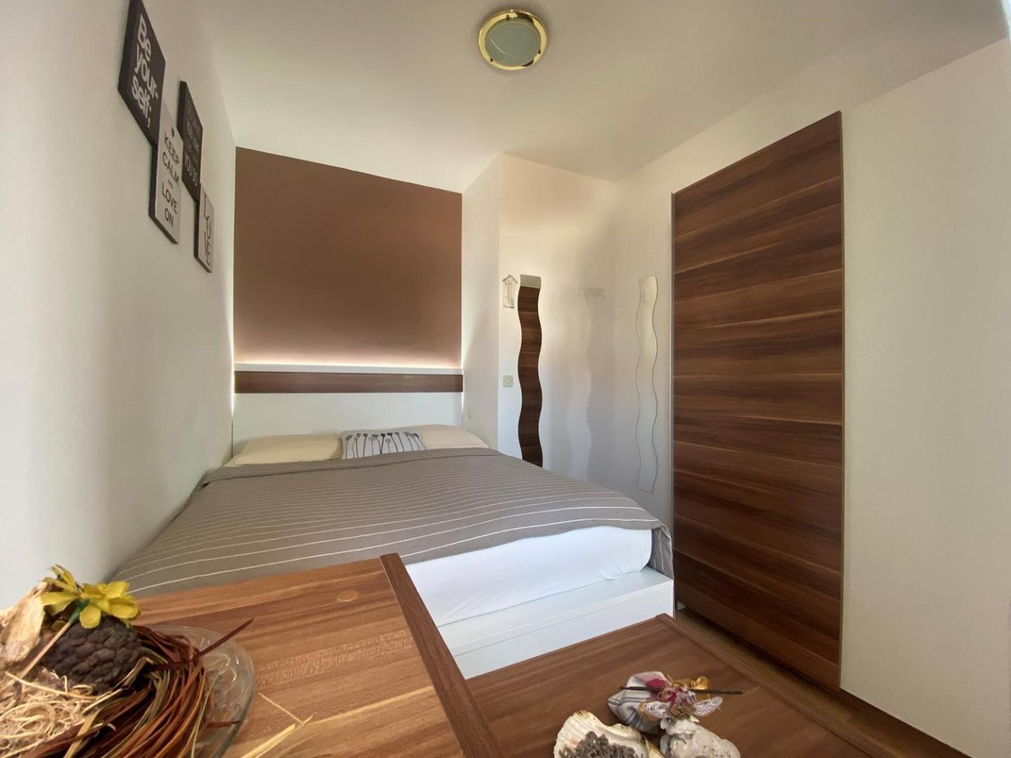קרק Charming Apartments Dodo מראה חיצוני תמונה