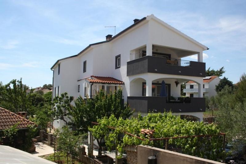 קרק Charming Apartments Dodo מראה חיצוני תמונה